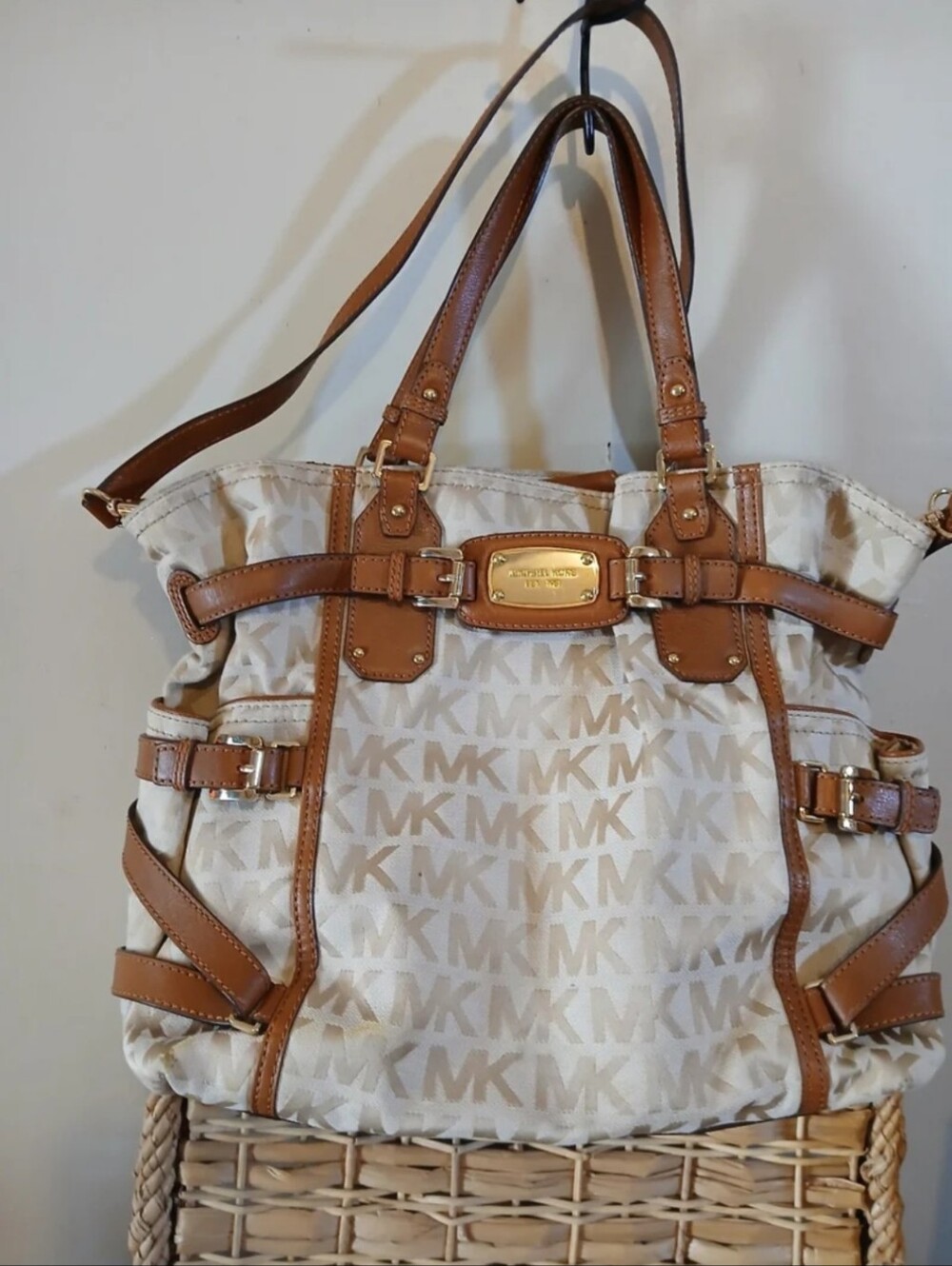 Michael Kors Gansevoort Monogram Belted Tote-Satchel,Crossbody Beige/Brown NWOT